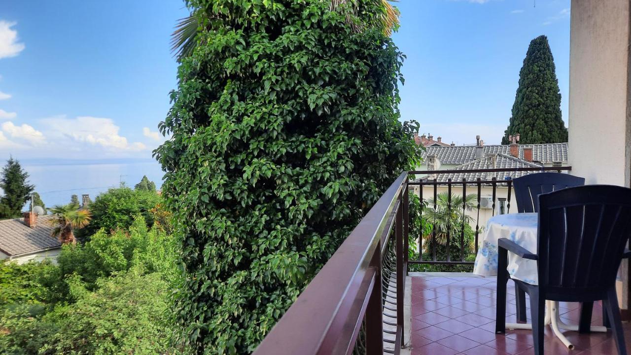 Apartments Villa Ida オパティヤ エクステリア 写真