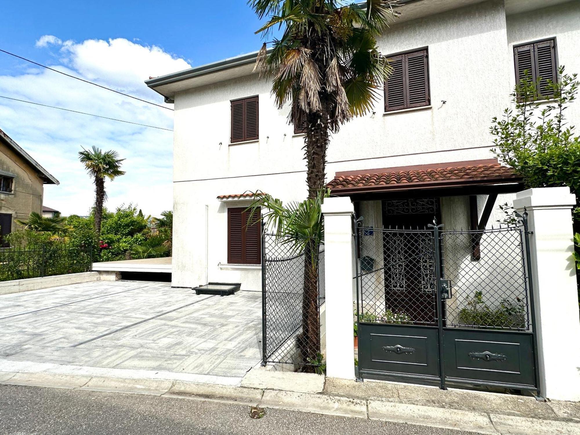 Apartments Villa Ida オパティヤ エクステリア 写真